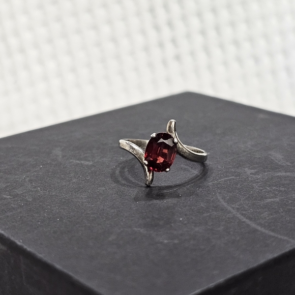 Kabana Sterling Garnet Vintage Bypass Ring 7.5